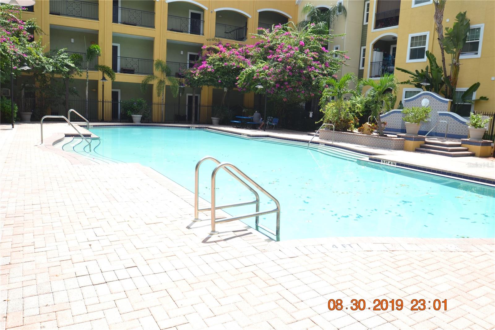 Image 33 of 43 For 1910 Palm Avenue 8302
