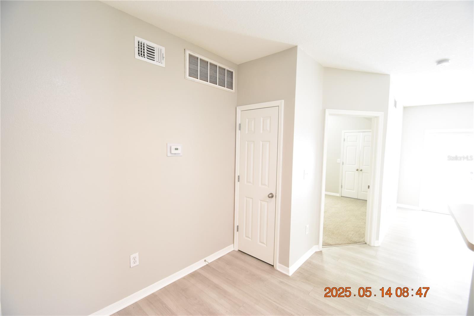 Image 9 of 43 For 1910 Palm Avenue 8302