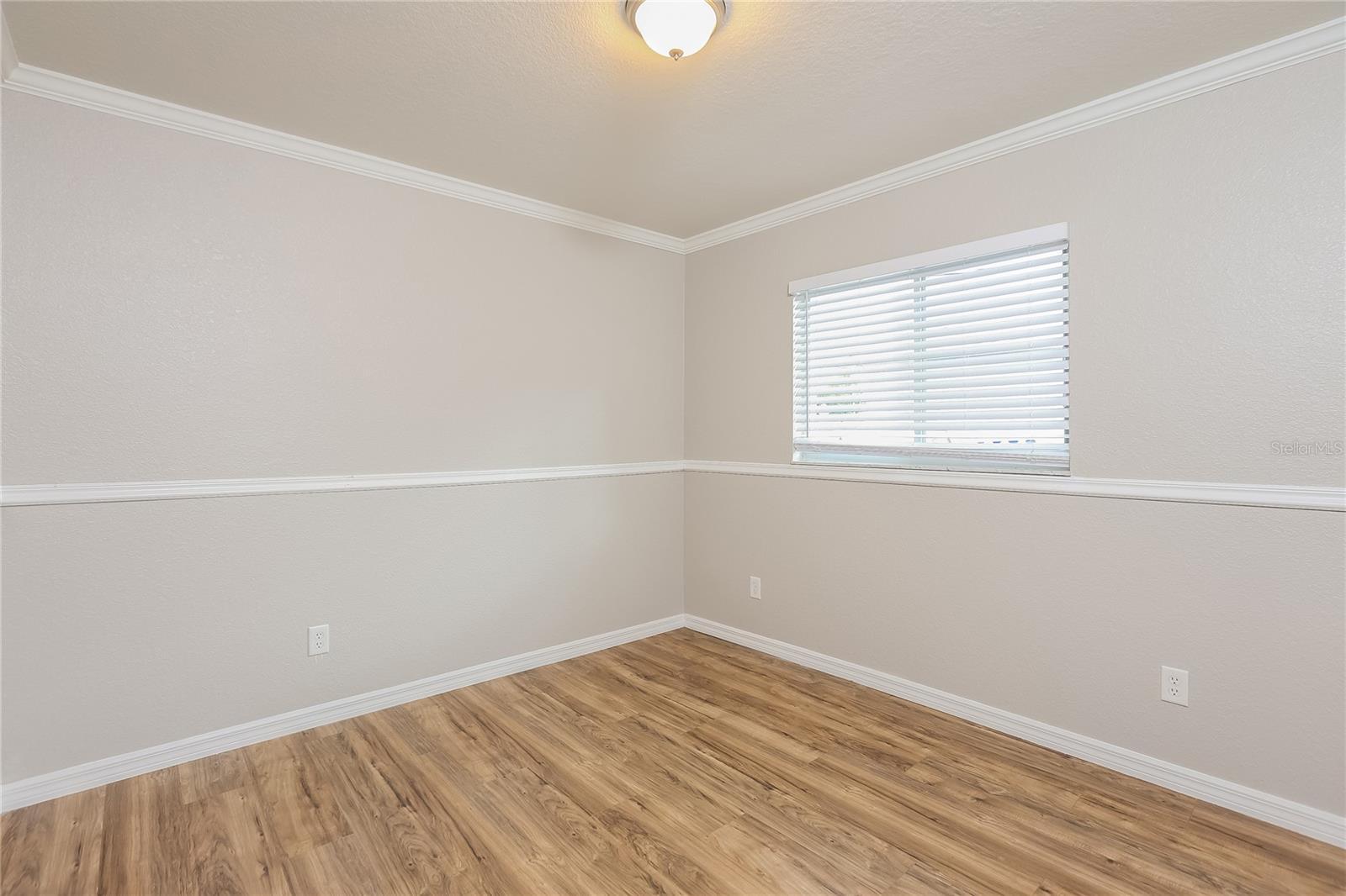 Image 8 of 15 For 2298 Penguin Lane