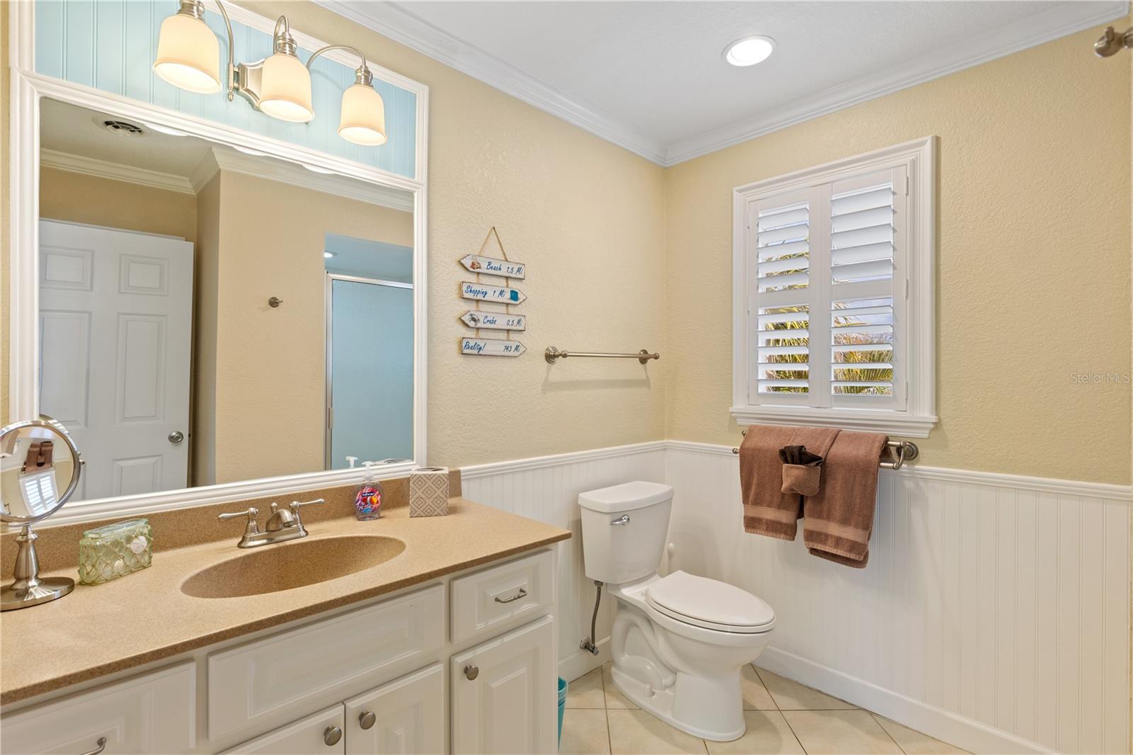 Image 22 of 56 For 7041 Placida Road
