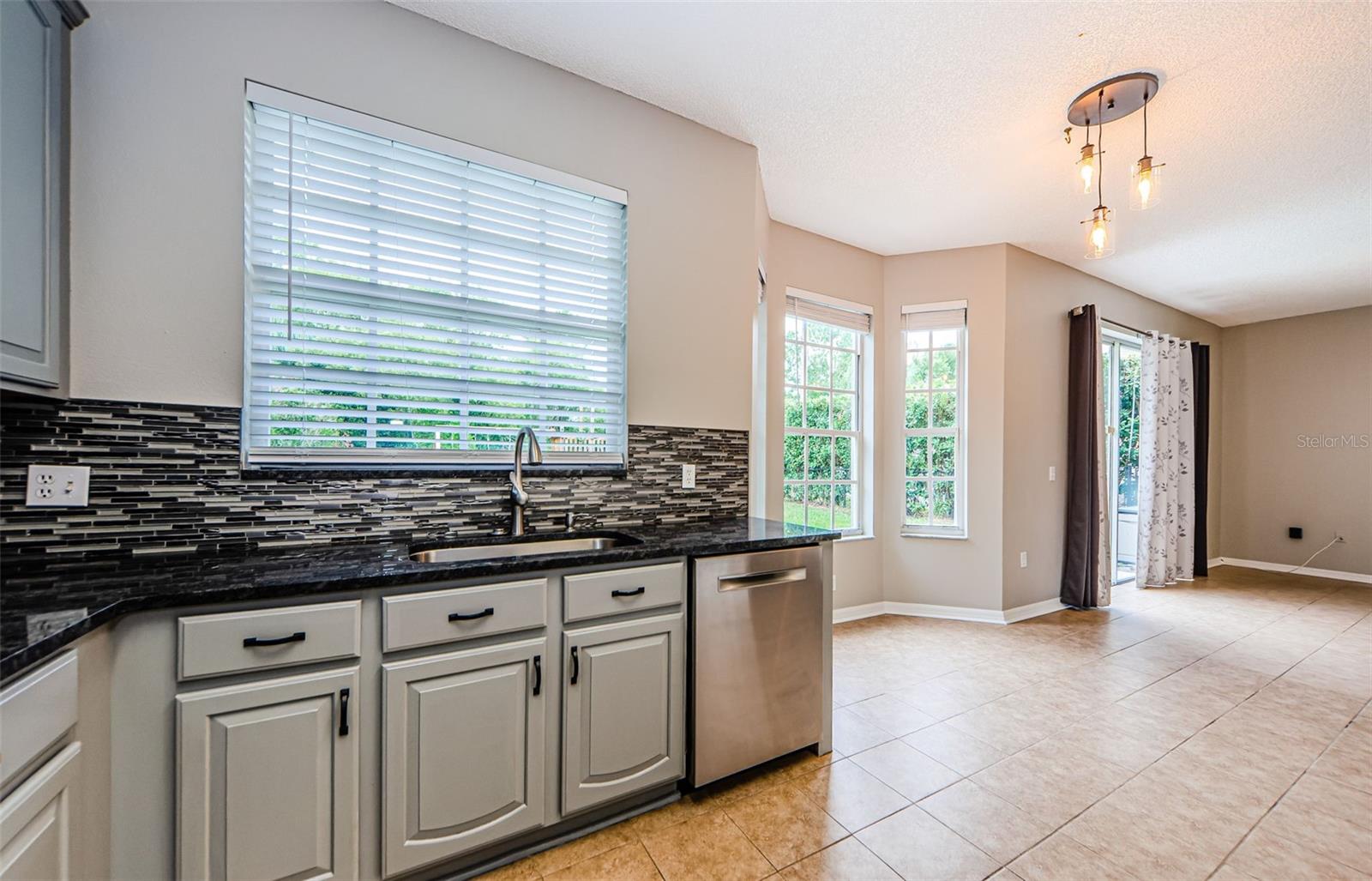 Image 12 of 64 For 1712 Crossvine Court