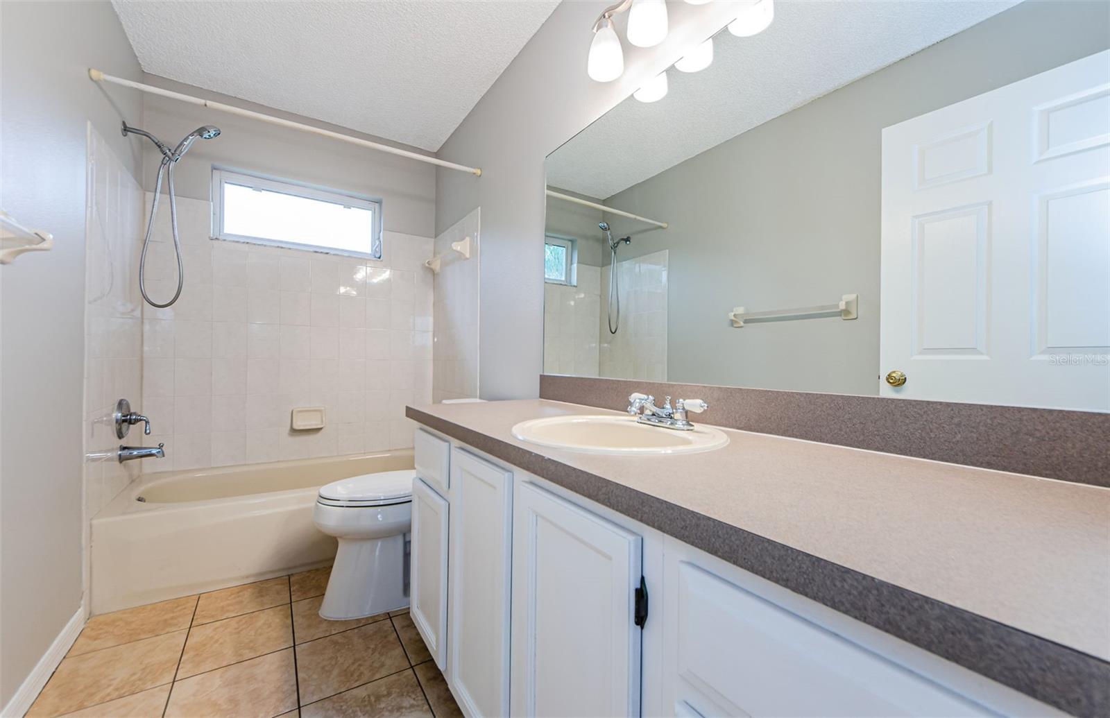 Image 29 of 64 For 1712 Crossvine Court