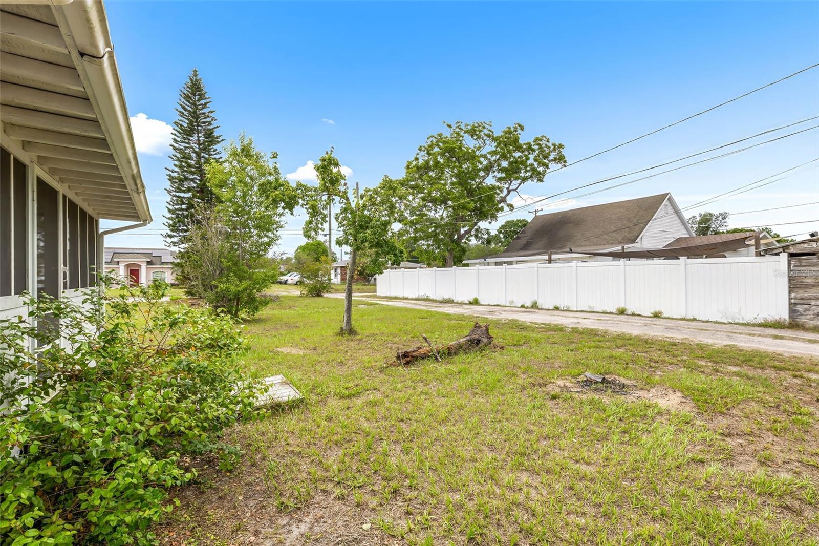 Image 20 of 38 For 1002 1st Street