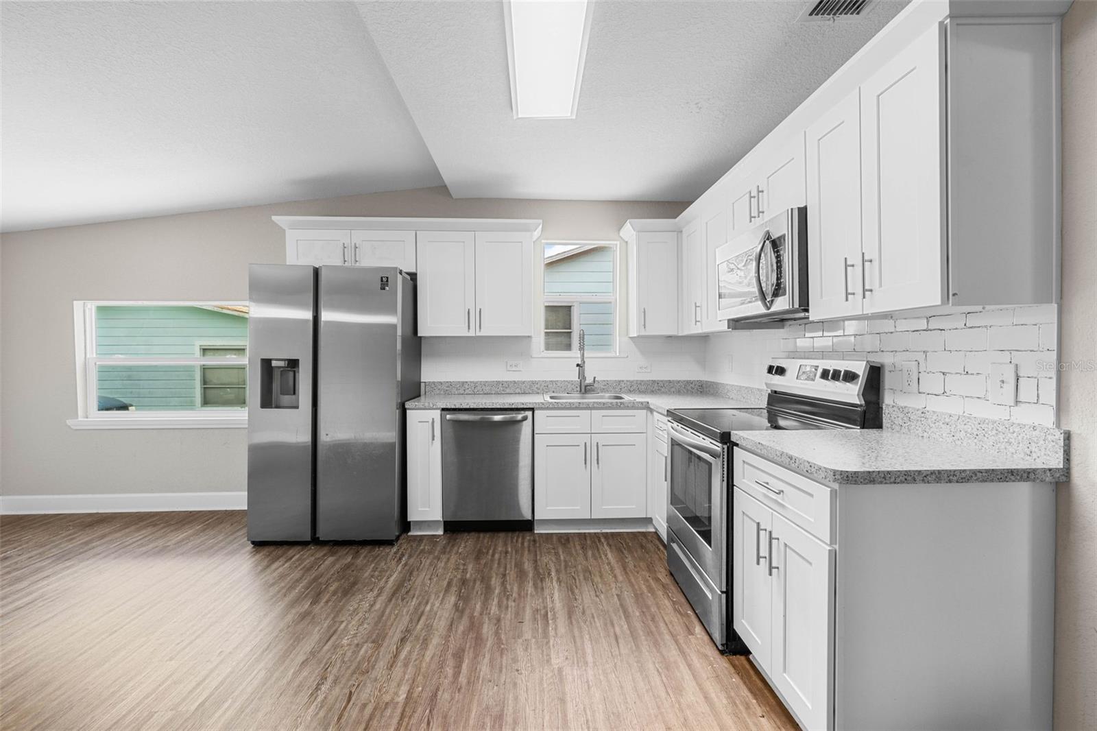 Image 8 of 38 For 1002 1st Street