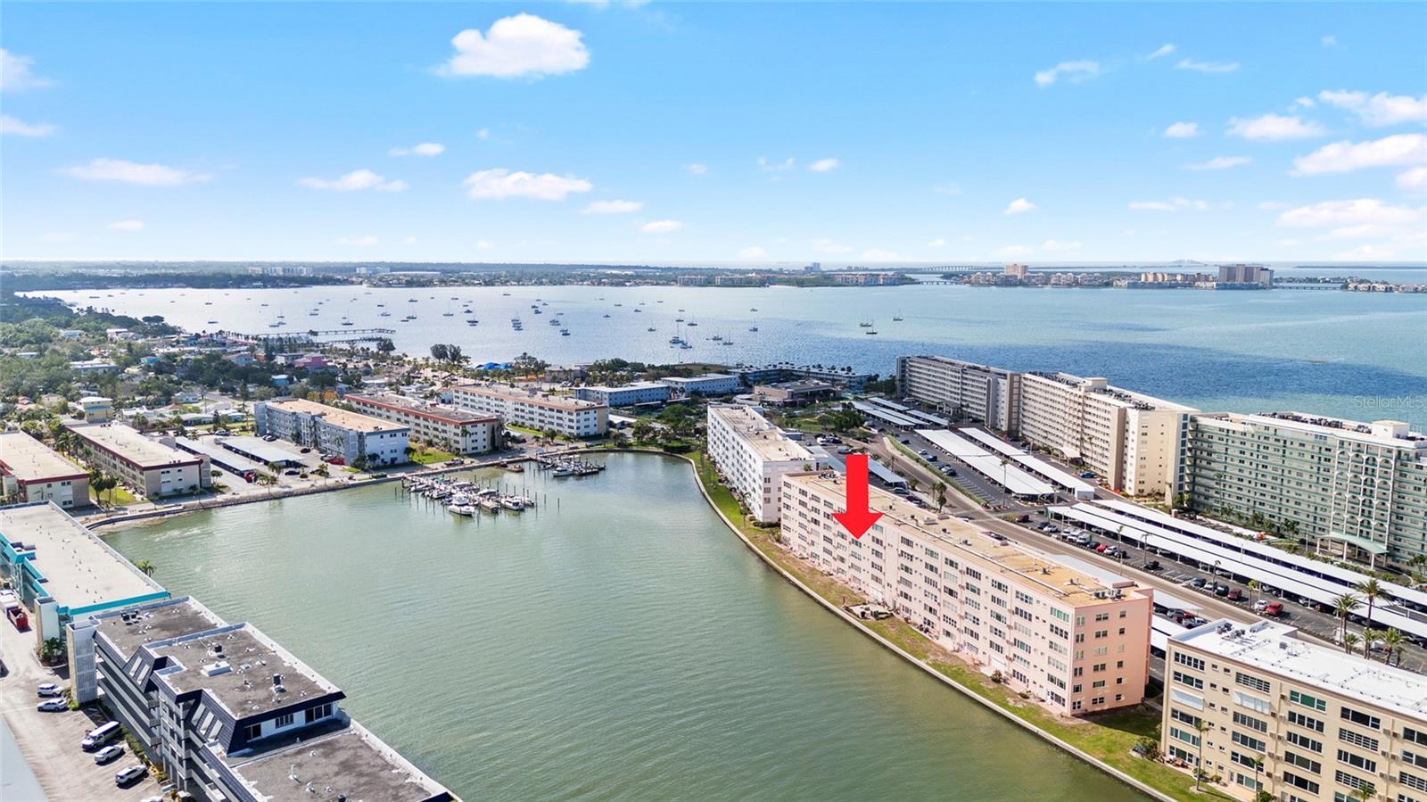 Image 17 of 28 For 6025 Shore Boulevard S 409