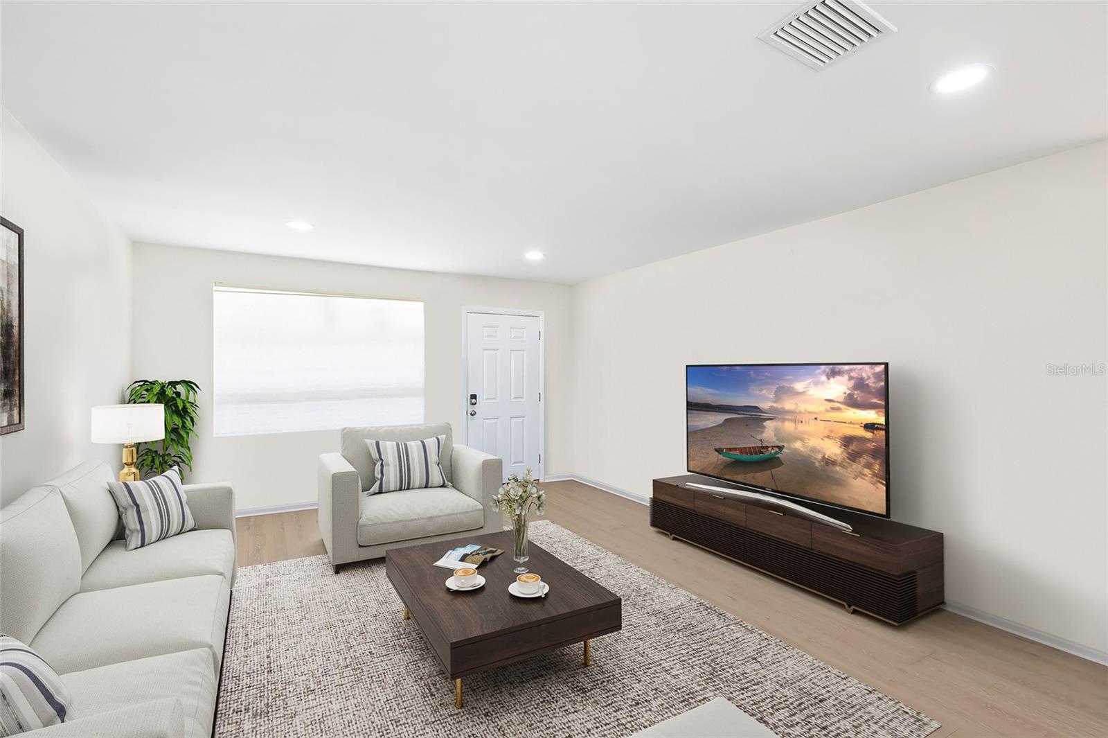 Image 4 of 28 For 6025 Shore Boulevard S 409