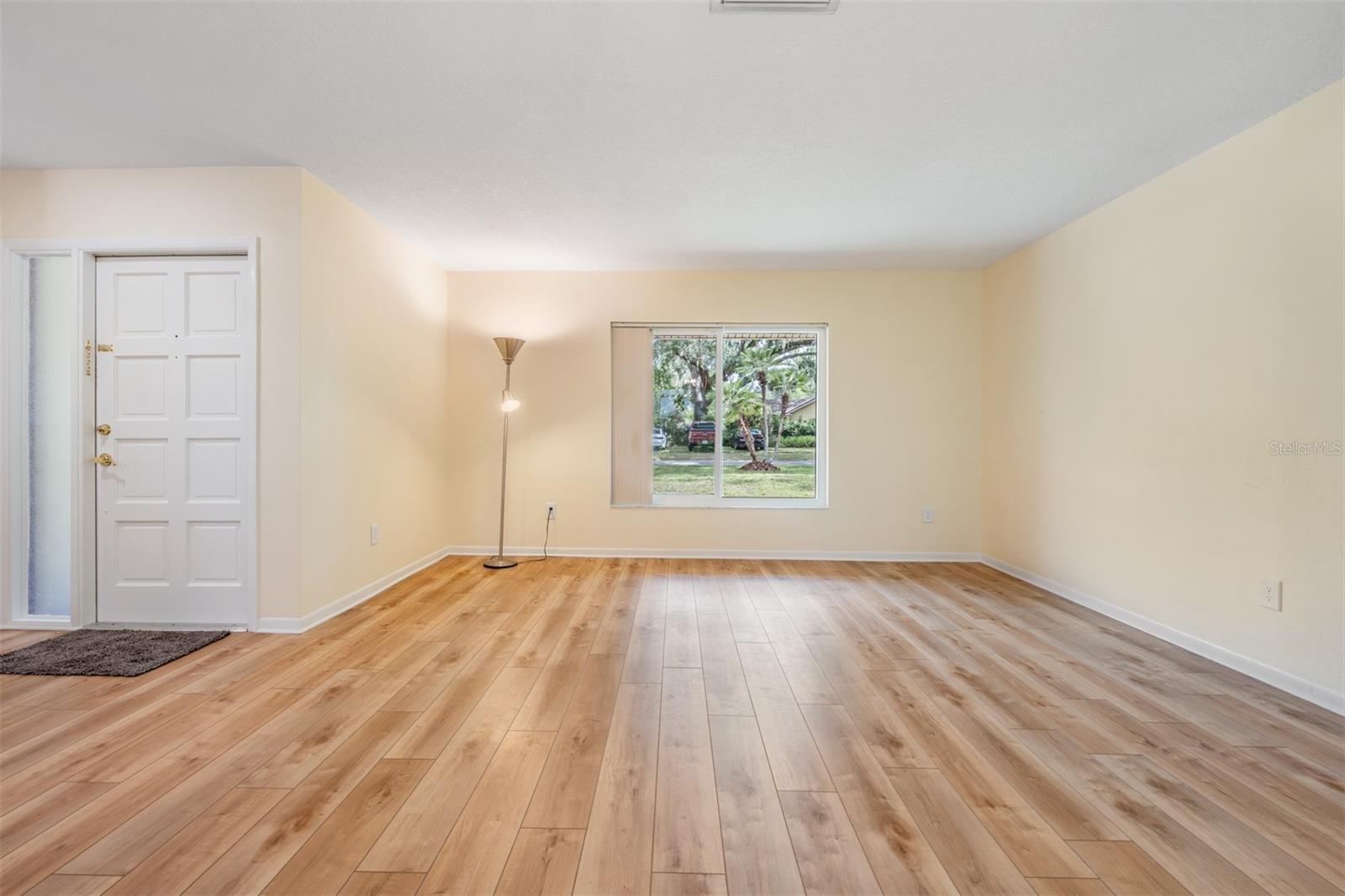 Image 14 of 29 For 3604 Arlington Oaks Court