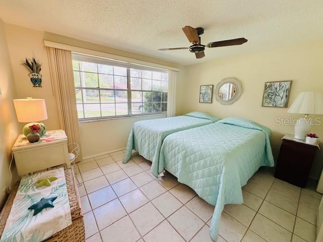 Image 21 of 30 For 3845 Edgemont Drive