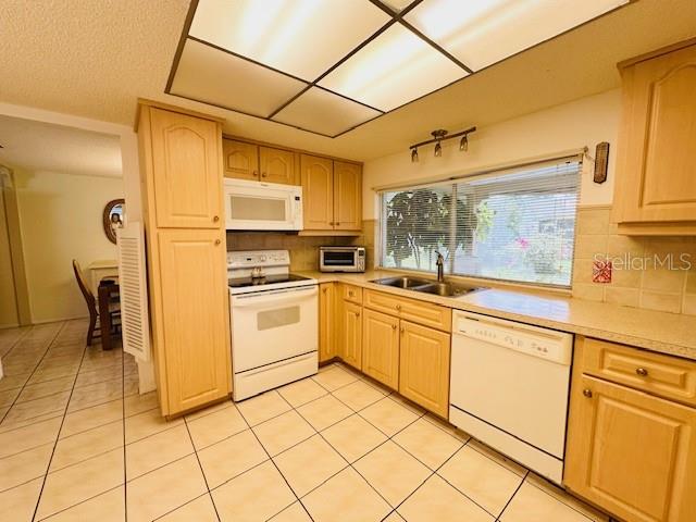 Image 9 of 30 For 3845 Edgemont Drive