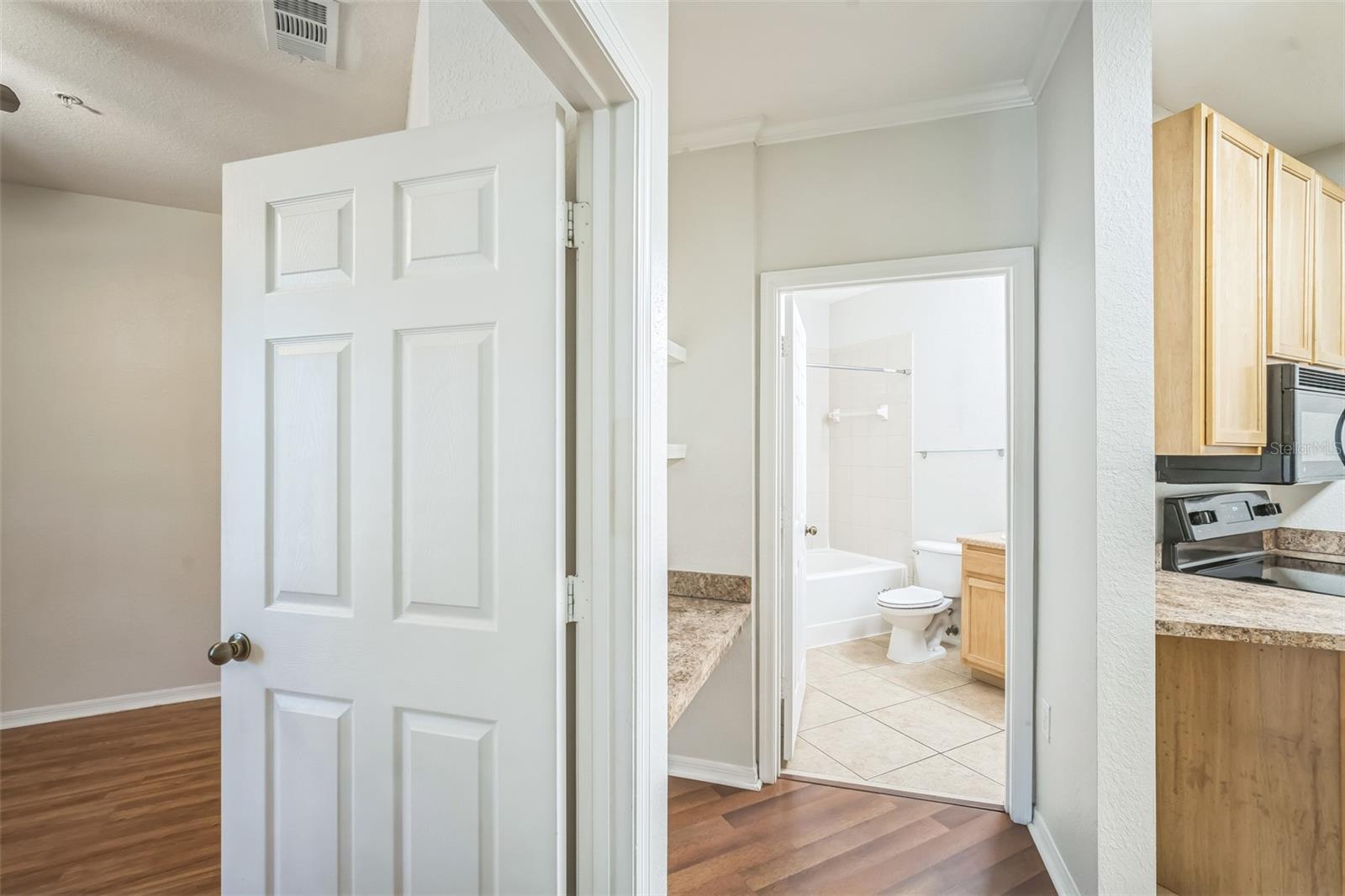 Image 15 of 26 For 10019 Courtney Palms Boulevard 203