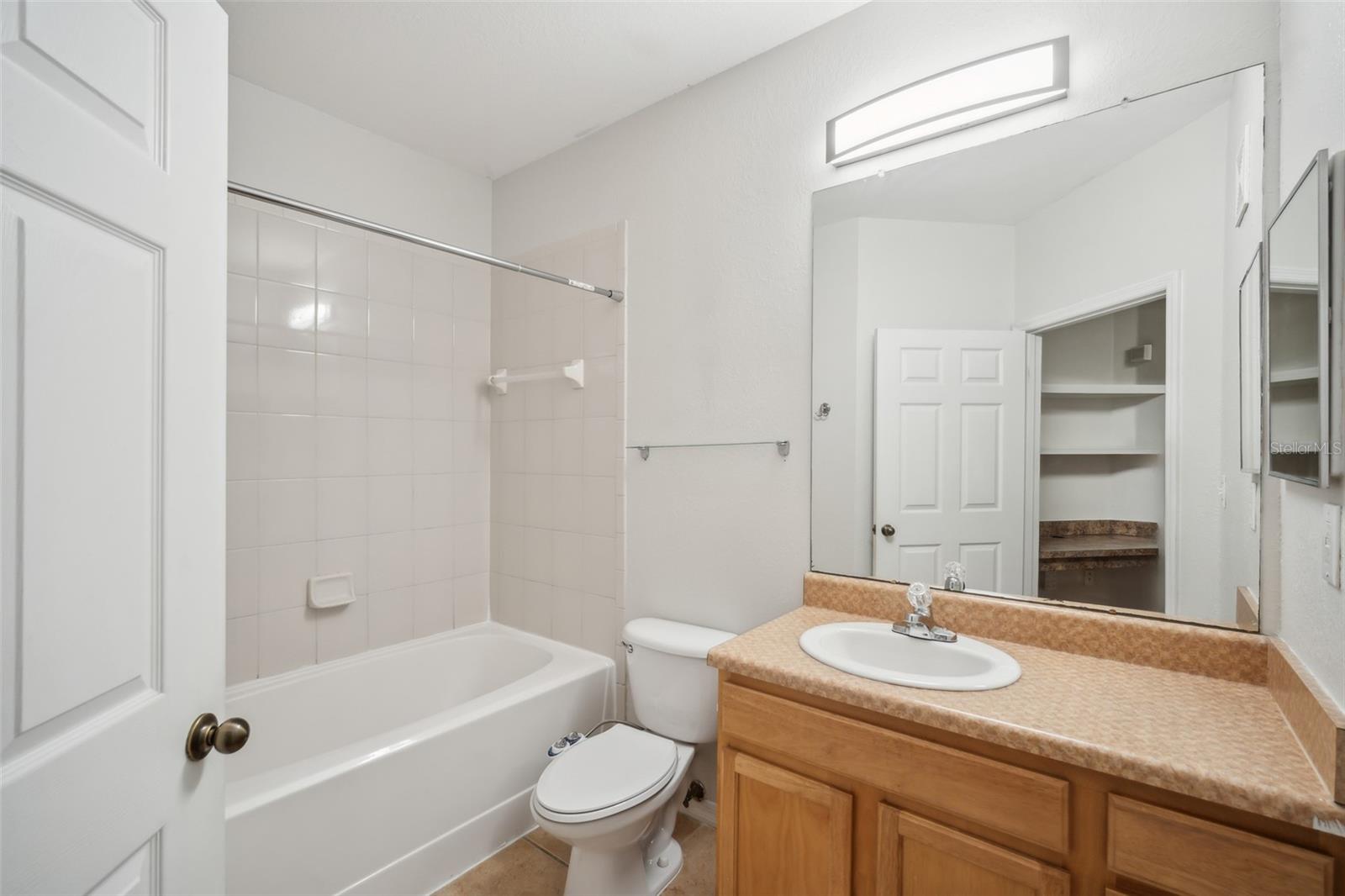 Image 16 of 26 For 10019 Courtney Palms Boulevard 203