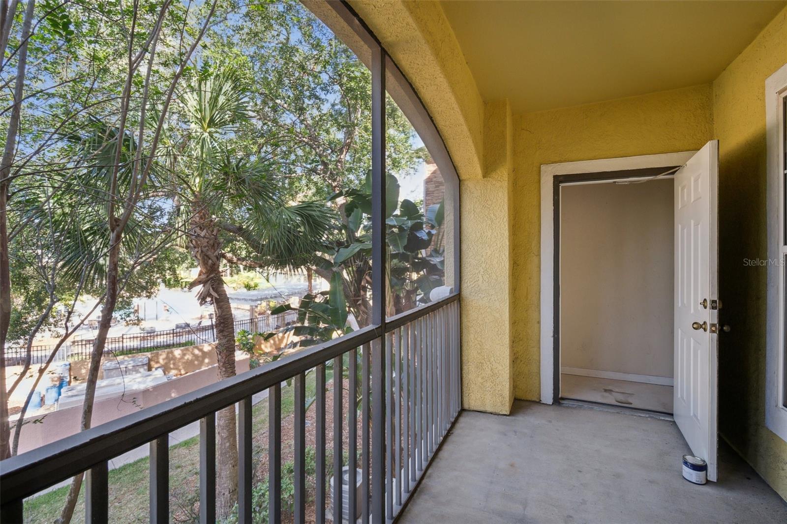 Image 19 of 26 For 10019 Courtney Palms Boulevard 203