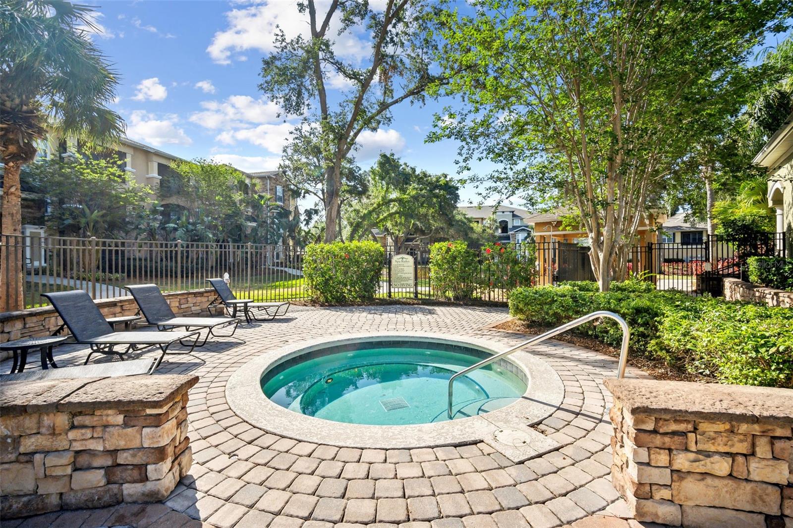 Image 22 of 26 For 10019 Courtney Palms Boulevard 203