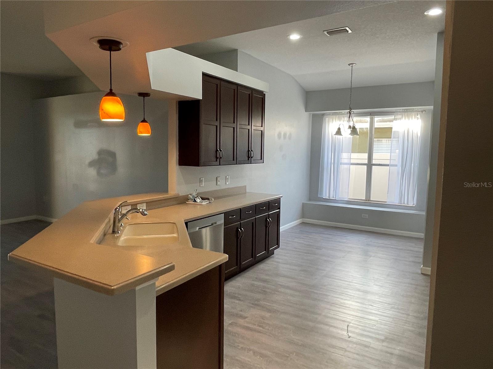 Image 4 of 17 For 11314 Flora Springs Drive