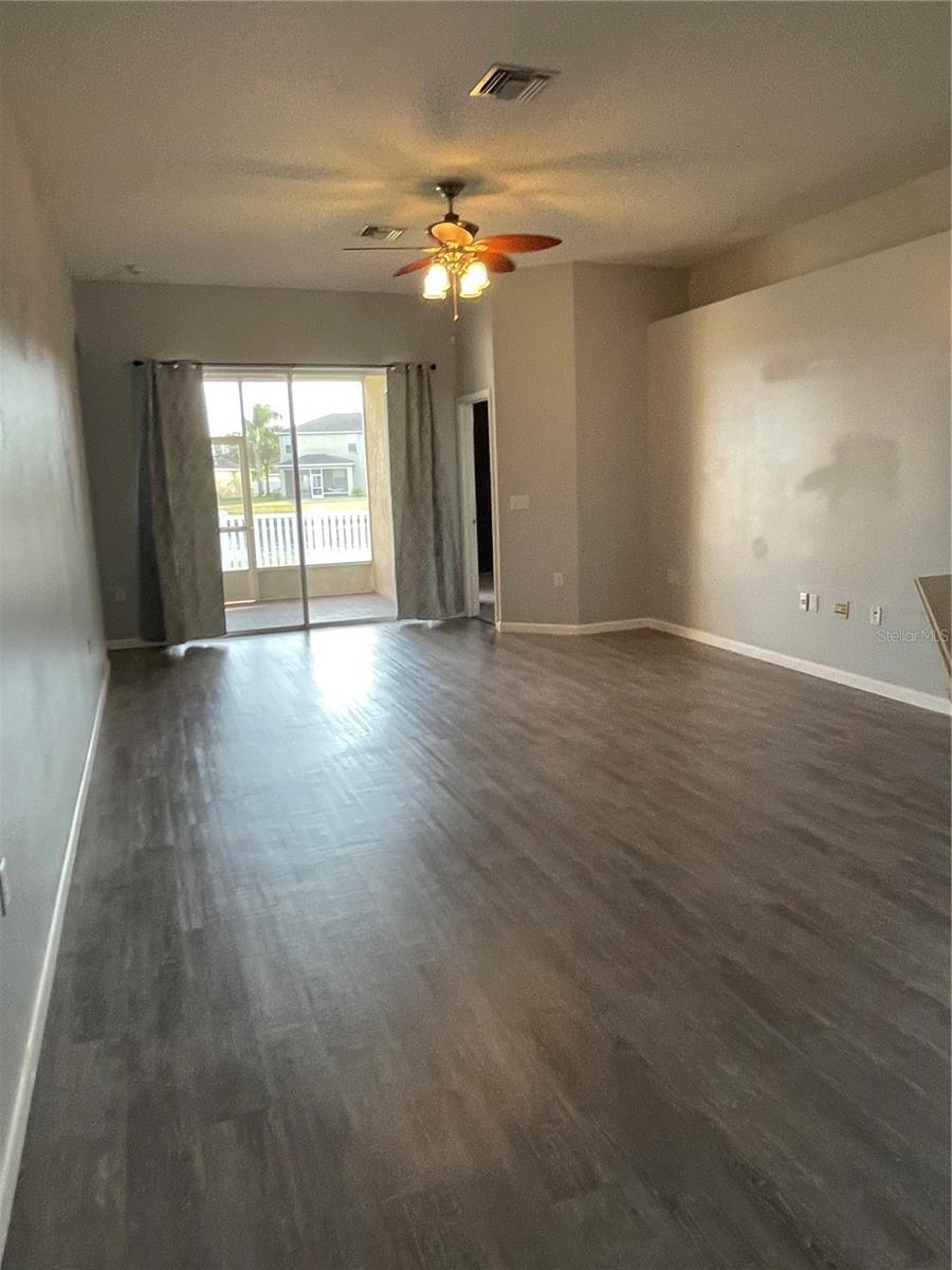 Image 6 of 17 For 11314 Flora Springs Drive