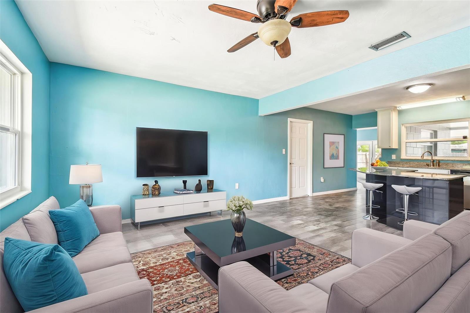 Image 3 of 40 For 8528 Iris Ave