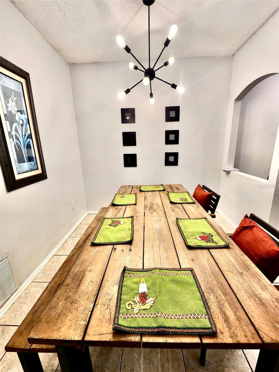 Image 7 of 14 For 13140 Summerton Drive