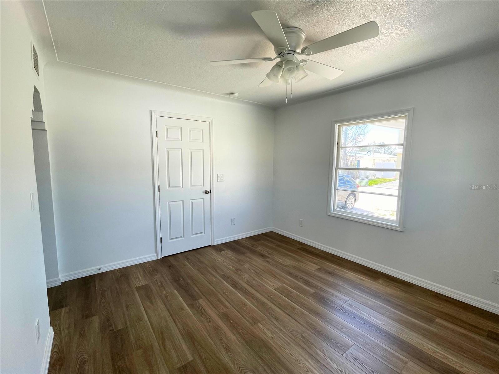 Image 3 of 11 For 150 Madeira Avenue 1