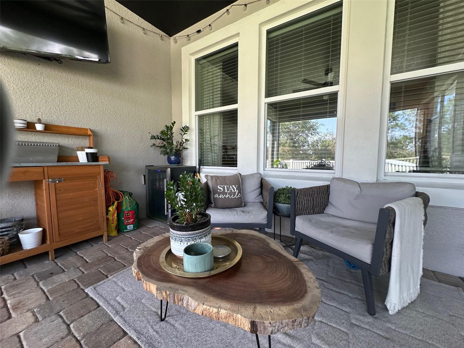 Listing photo id 3 for 12327 Eagle Swoop Place