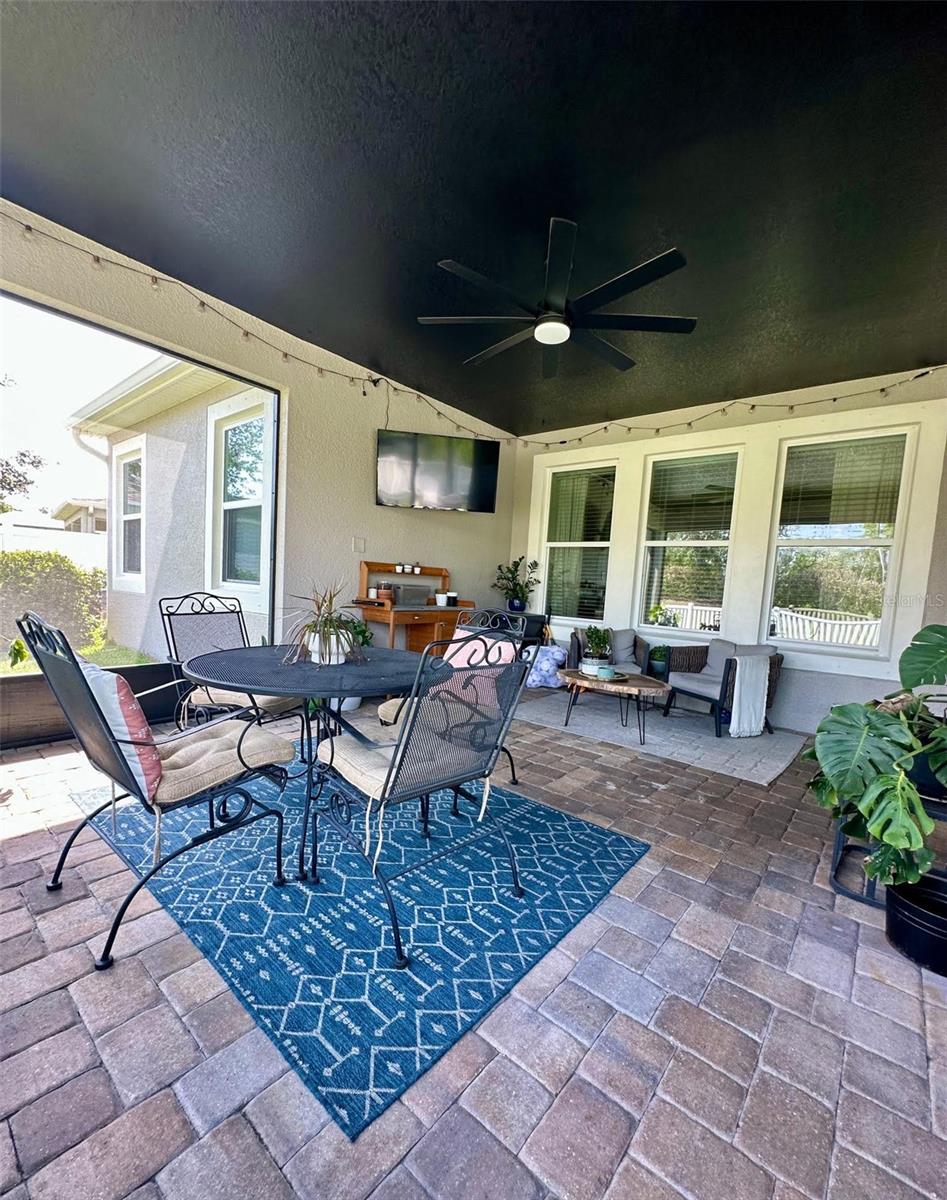 Listing photo id 4 for 12327 Eagle Swoop Place