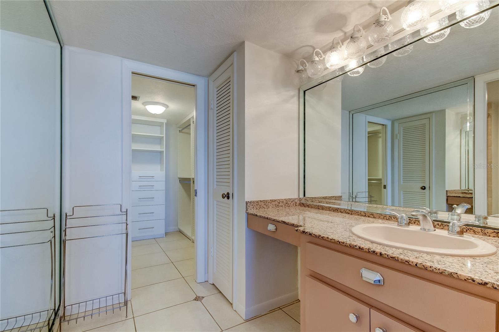 Image 11 of 40 For 420 64th Avenue 1206e