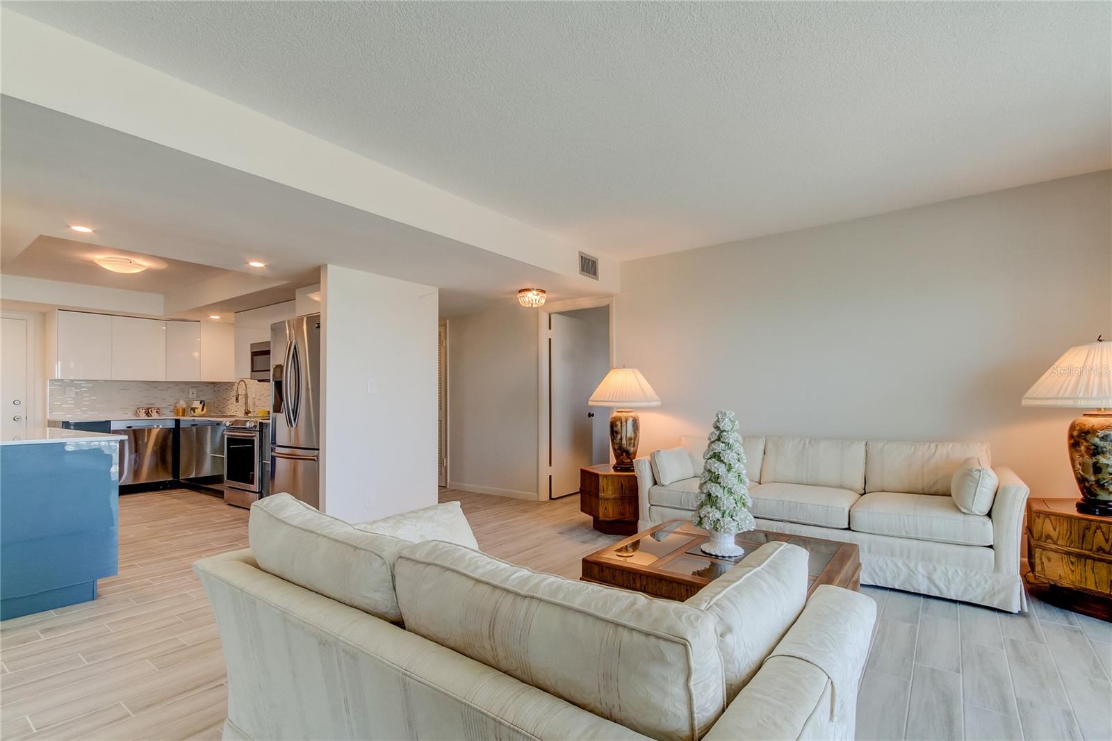 Image 16 of 40 For 420 64th Avenue 1206e