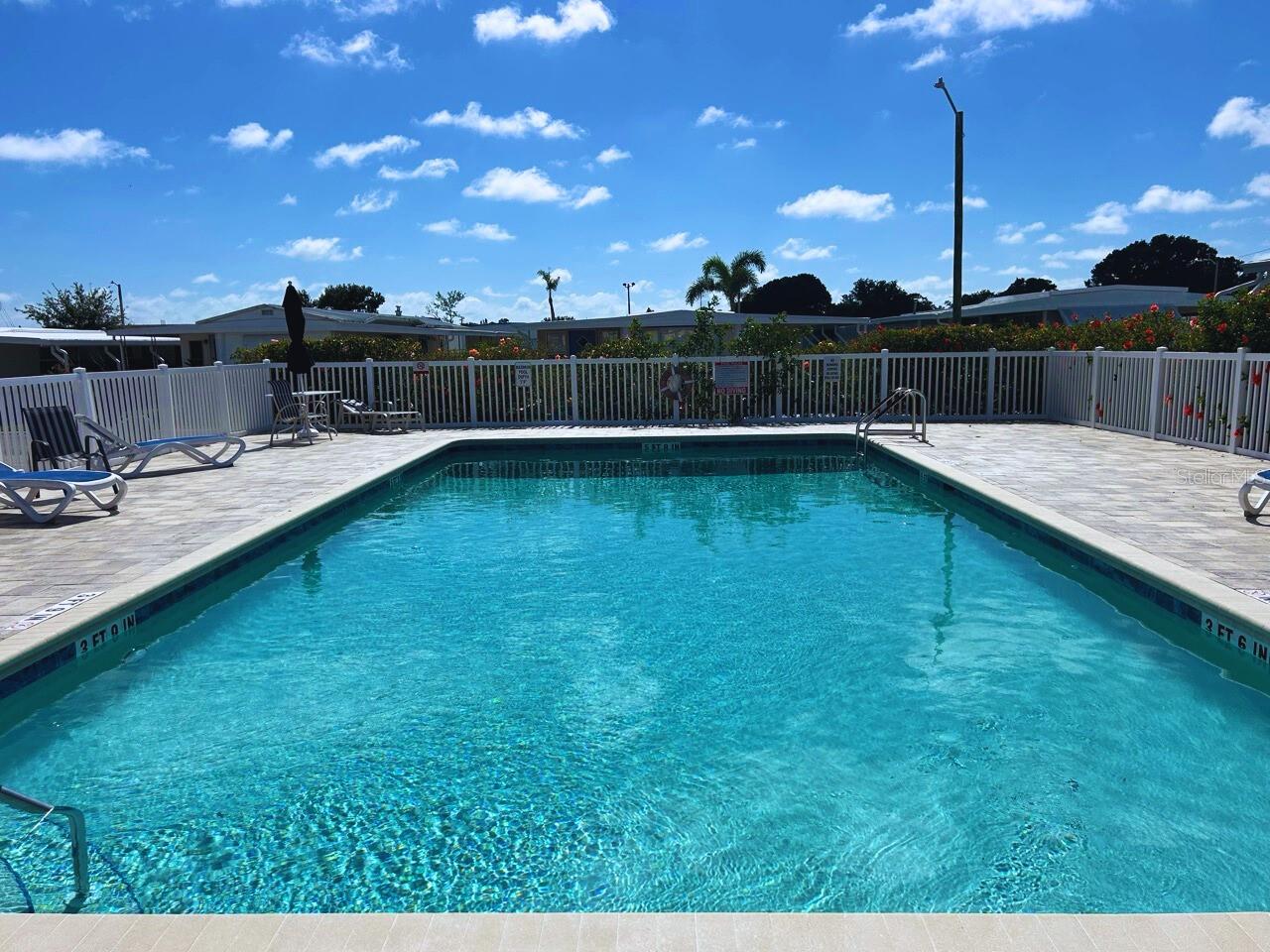 Listing photo id 20 for 663 54th Way S 146
