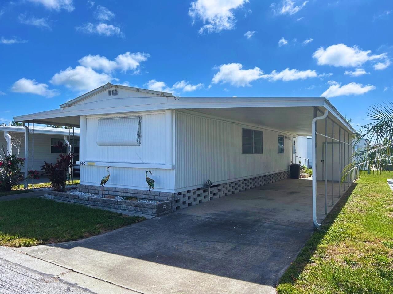 Listing photo id 2 for 663 54th Way S 146