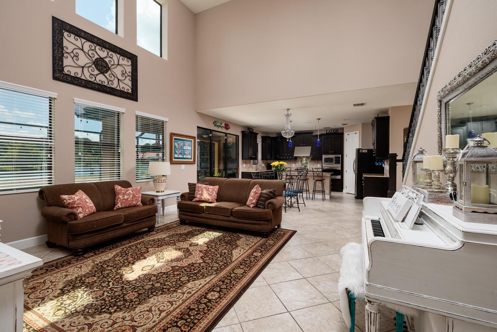 Listing photo id 18 for 4611 Grand Preserve Place