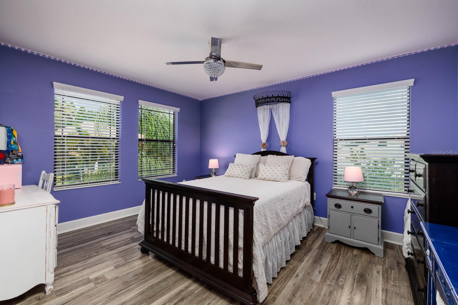 Listing photo id 24 for 4611 Grand Preserve Place