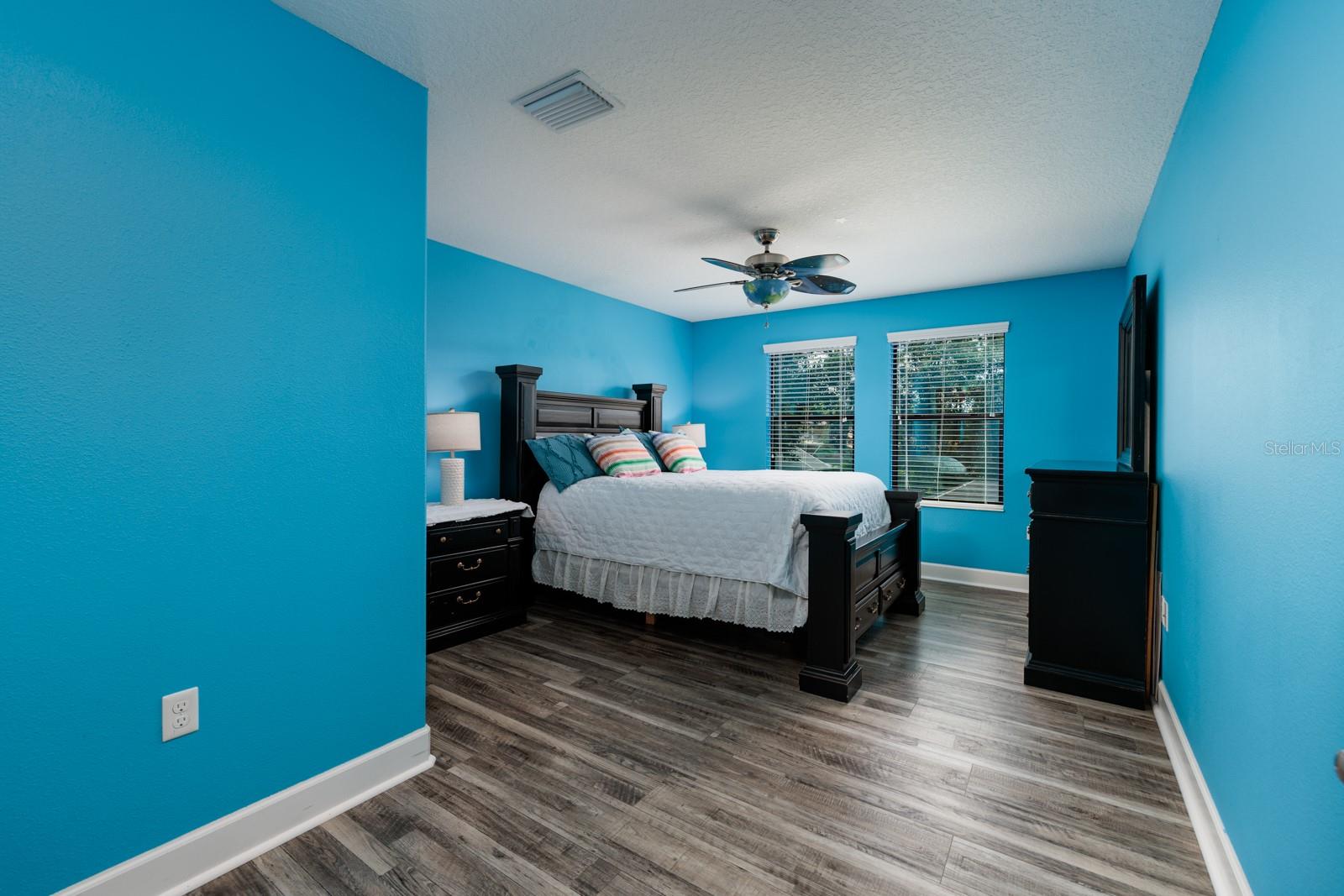 Listing photo id 26 for 4611 Grand Preserve Place