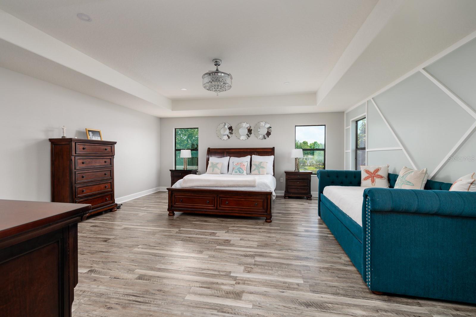 Listing photo id 29 for 4611 Grand Preserve Place