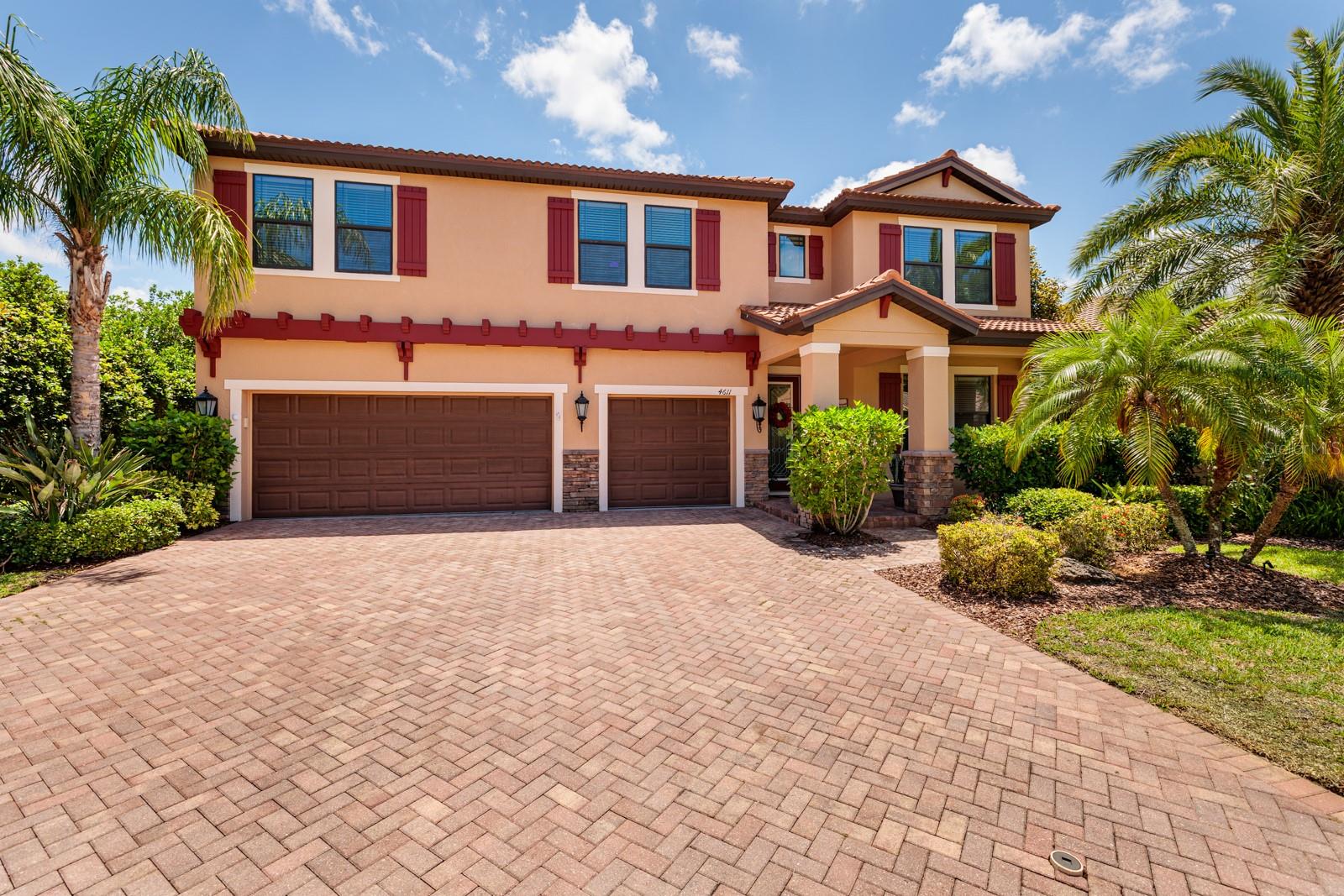Listing photo id 5 for 4611 Grand Preserve Place