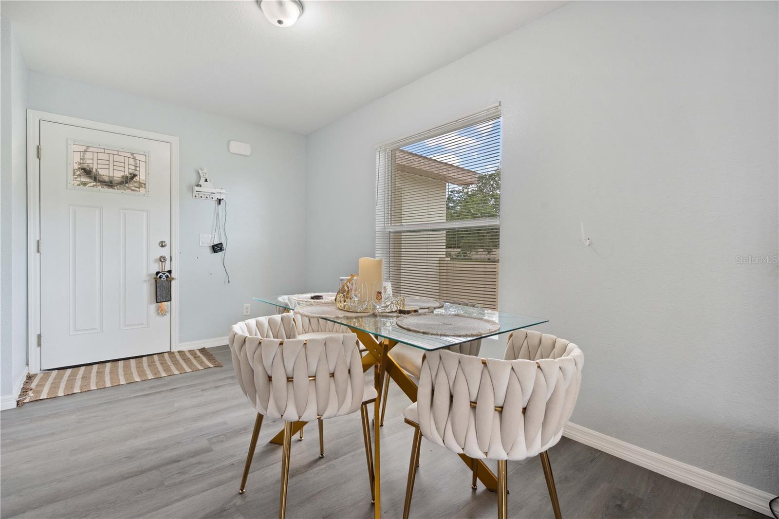 Image 11 of 39 For 4163 Oak Loop