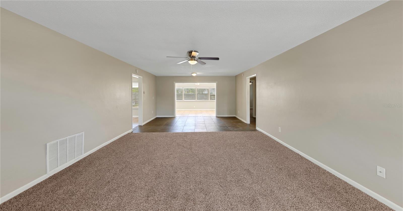 Image 7 of 25 For 204 Cove Court