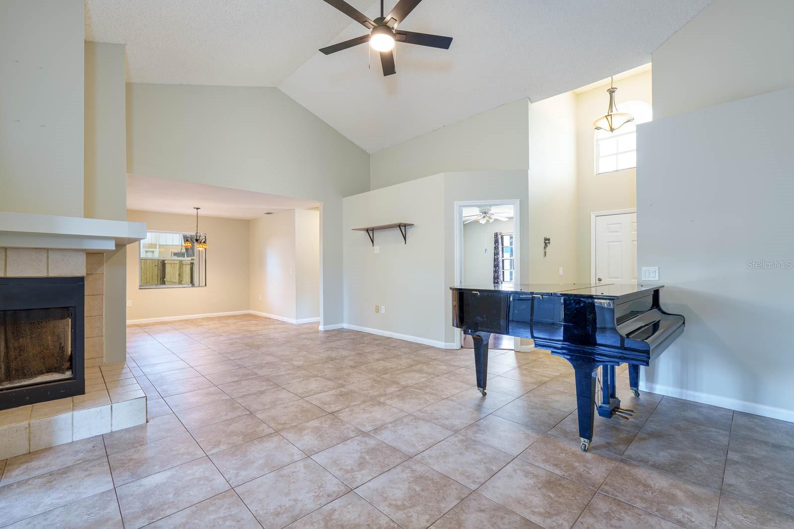 Image 5 of 55 For 748 Sagewood Drive