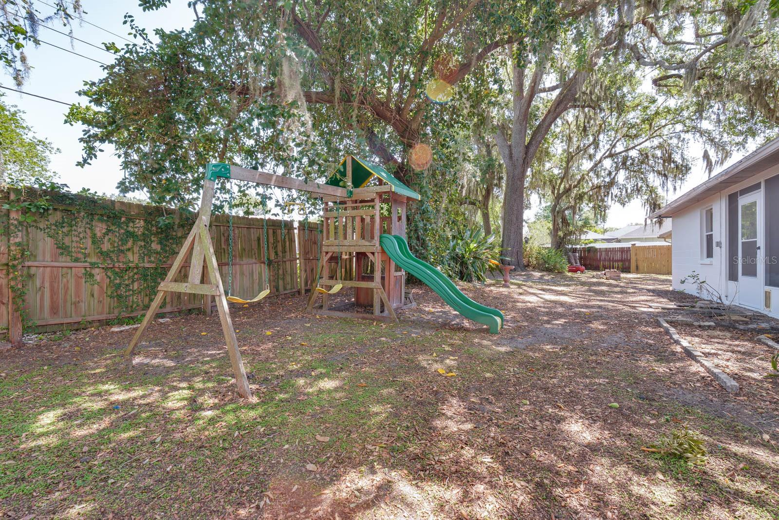 Image 61 of 76 For 748 Sagewood Drive
