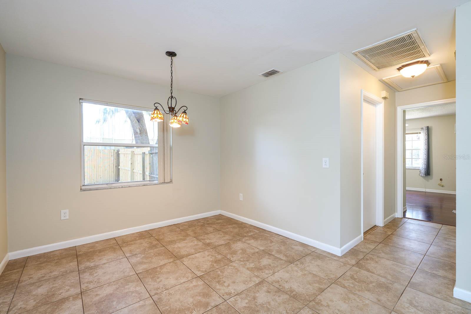 Image 8 of 55 For 748 Sagewood Drive