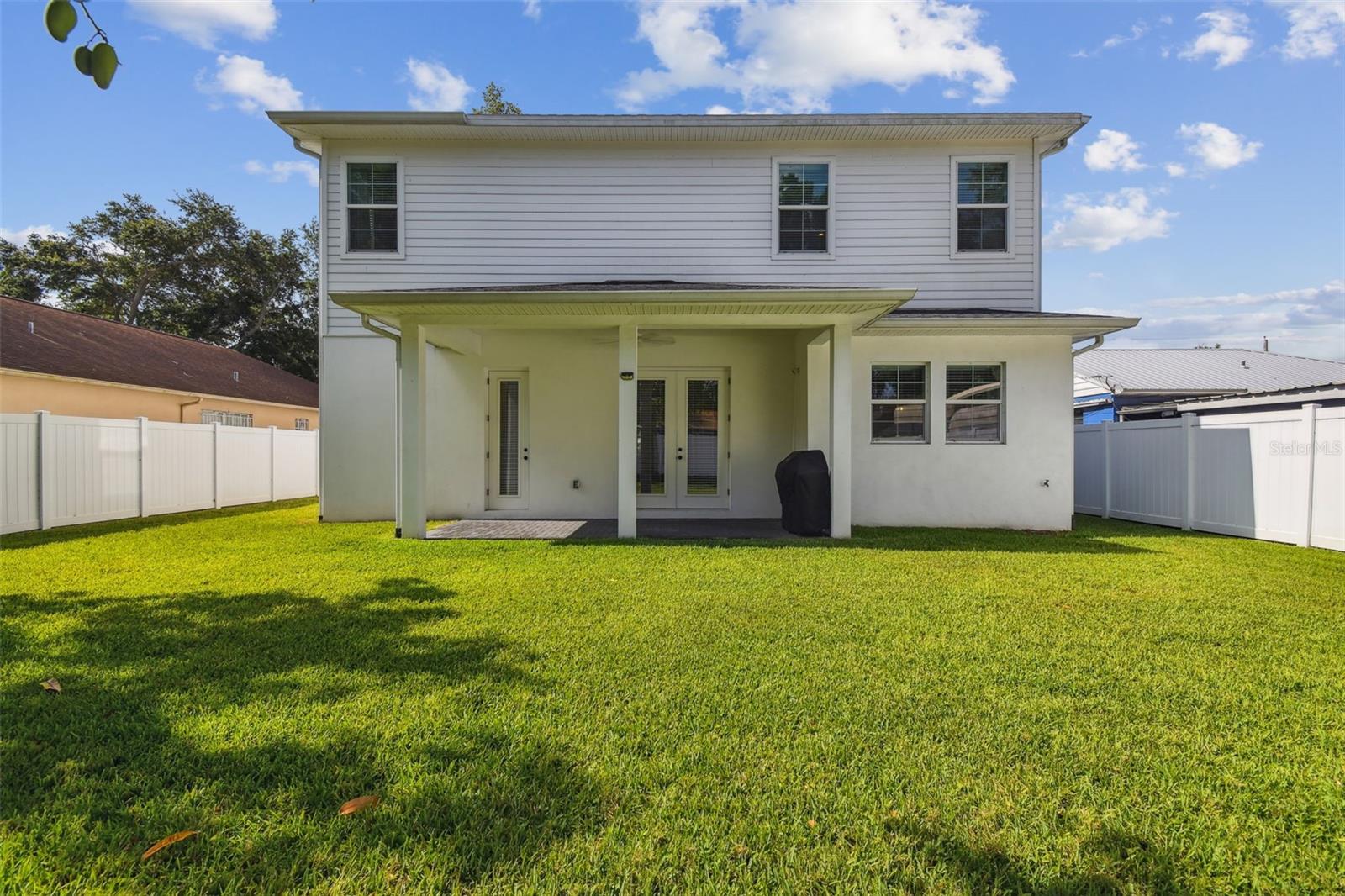Image 5 of 44 For 807 Kentucky Avenue