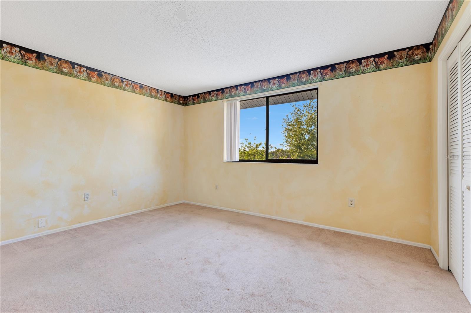 Image 17 of 36 For 728 Waterbridge Drive