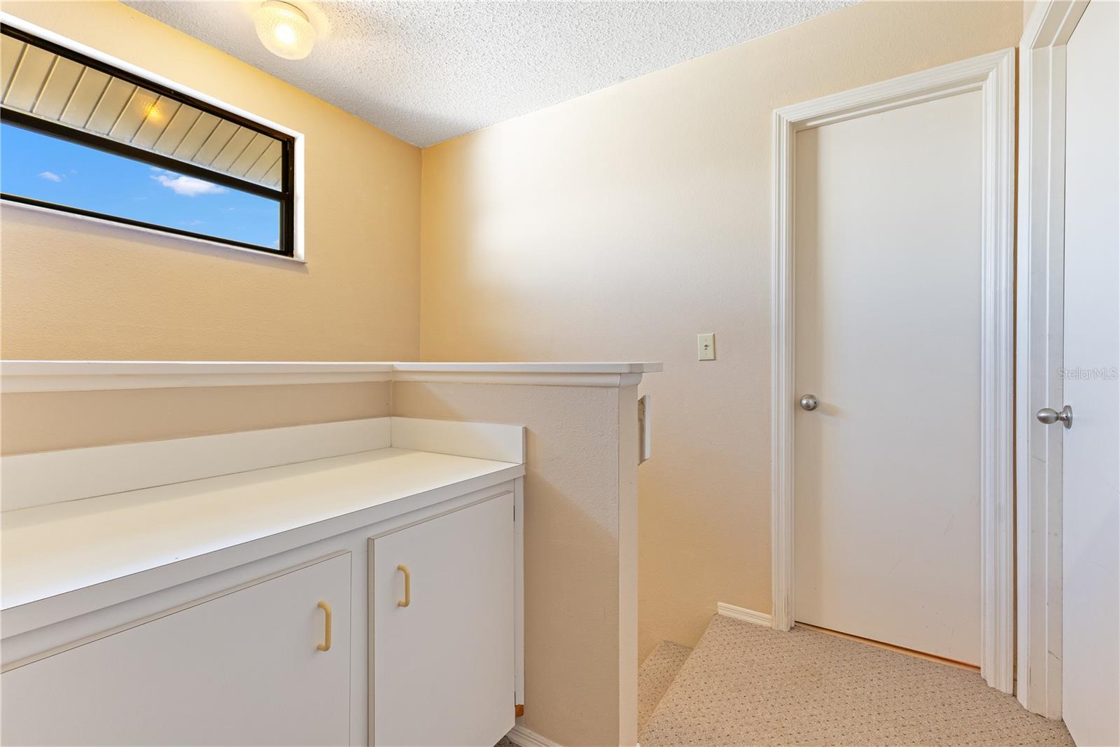 Image 20 of 36 For 728 Waterbridge Drive