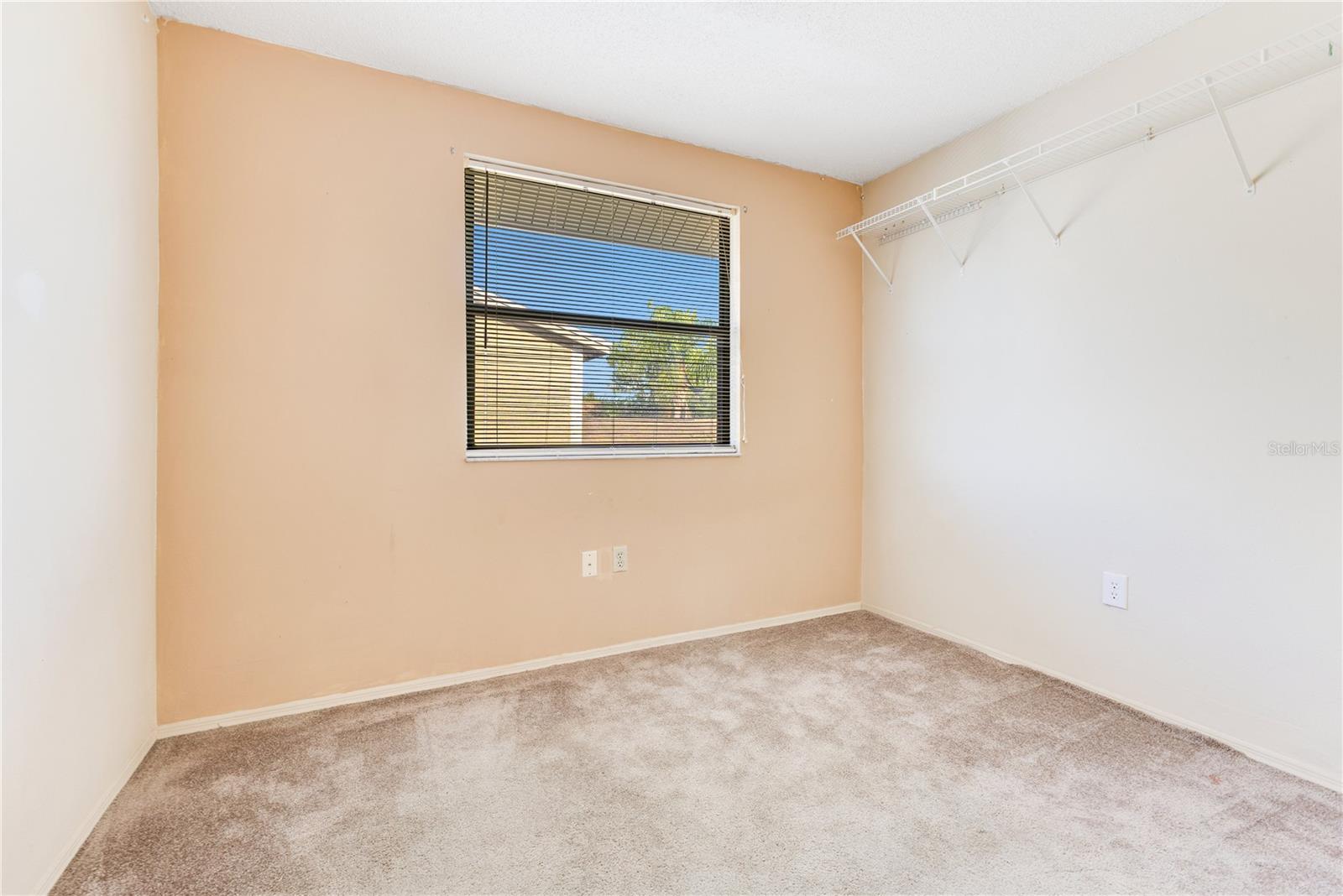 Image 21 of 36 For 728 Waterbridge Drive