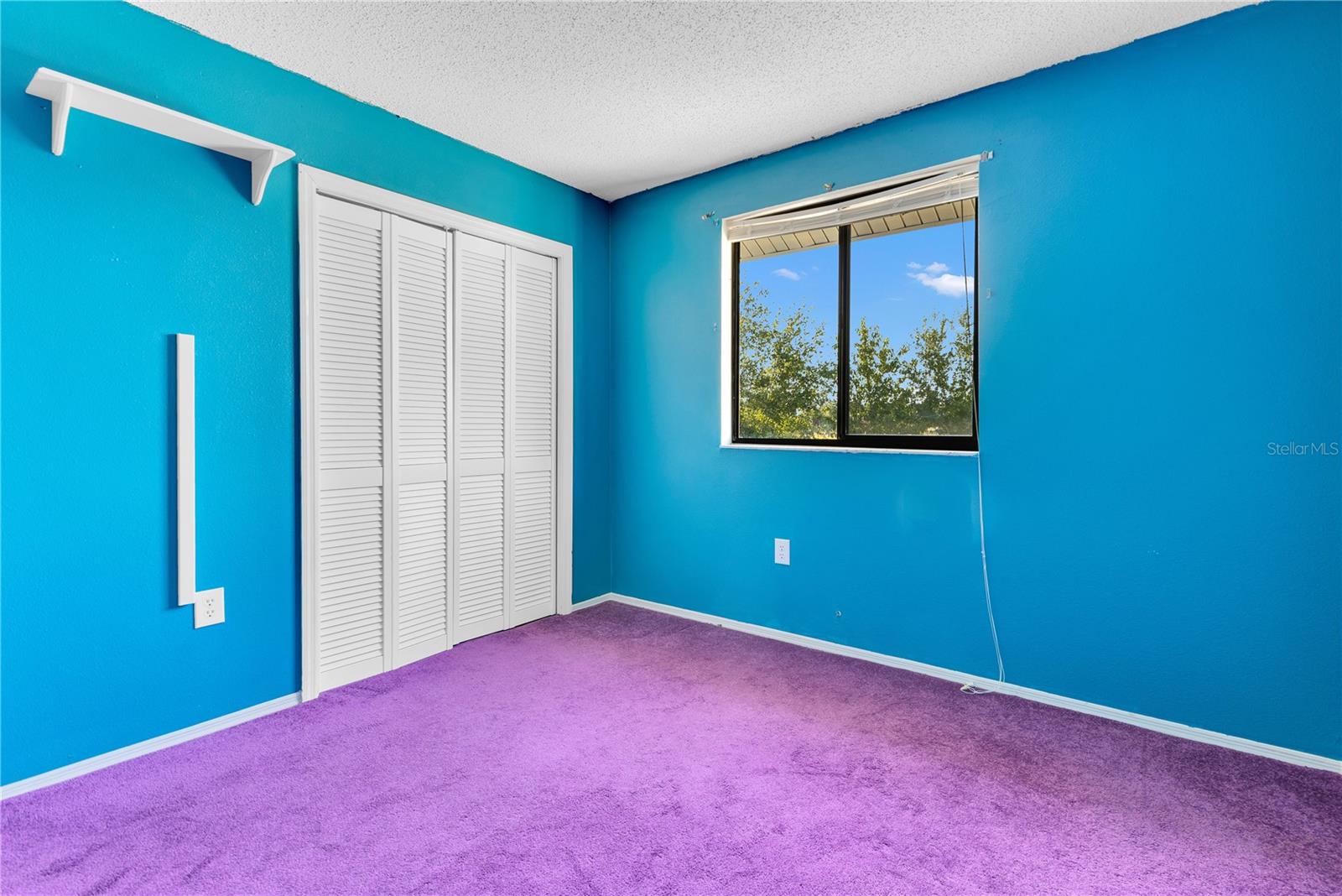 Image 22 of 36 For 728 Waterbridge Drive