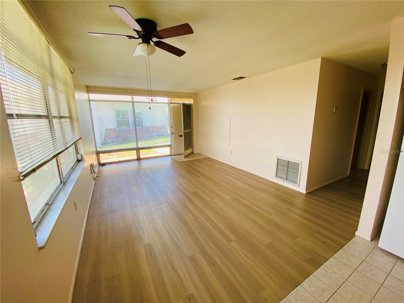 Image 5 of 24 For 4351 Tahitian Gardens Circle H