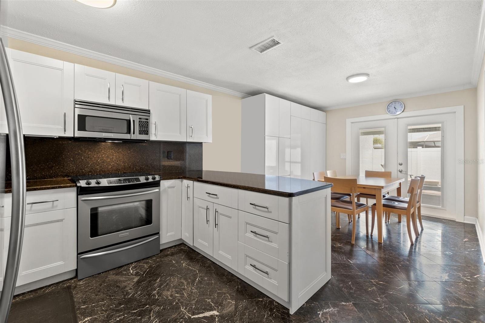Image 6 of 28 For 11811 Cypress Crest Circle