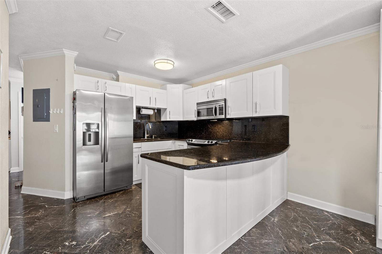 Image 8 of 28 For 11811 Cypress Crest Circle