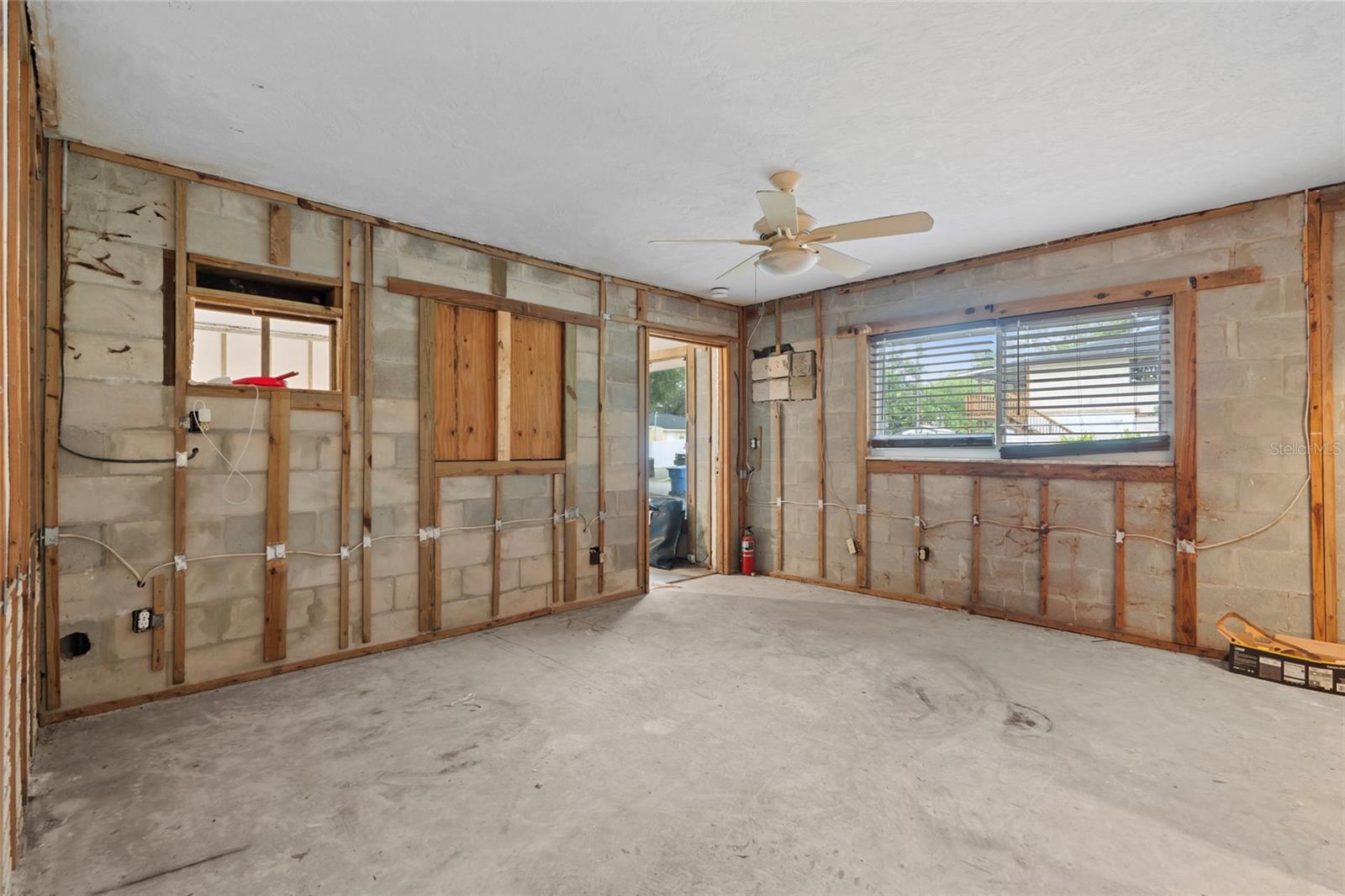 Image 20 of 36 For 701 59th Avenue Ne
