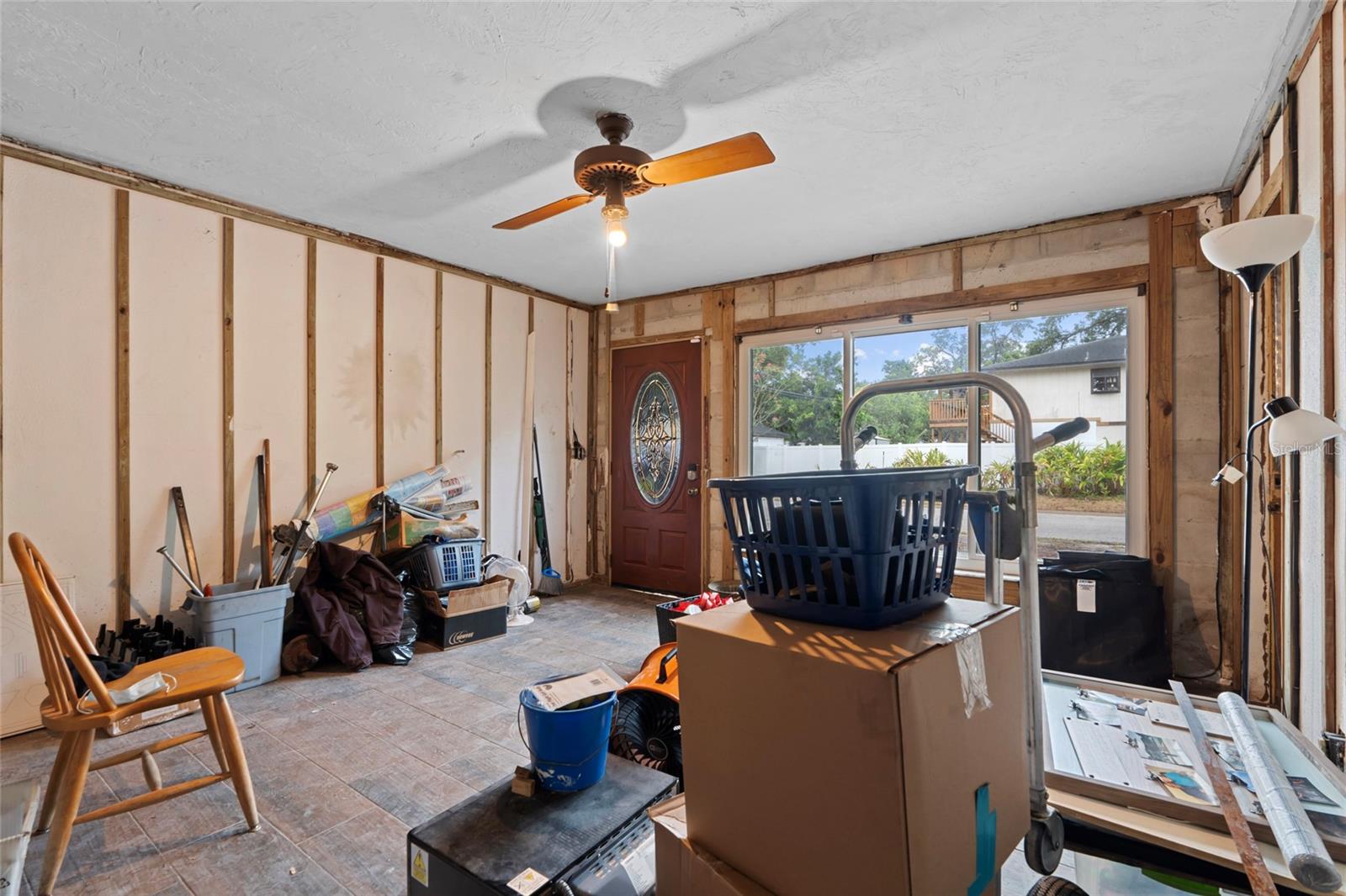 Image 5 of 36 For 701 59th Avenue Ne