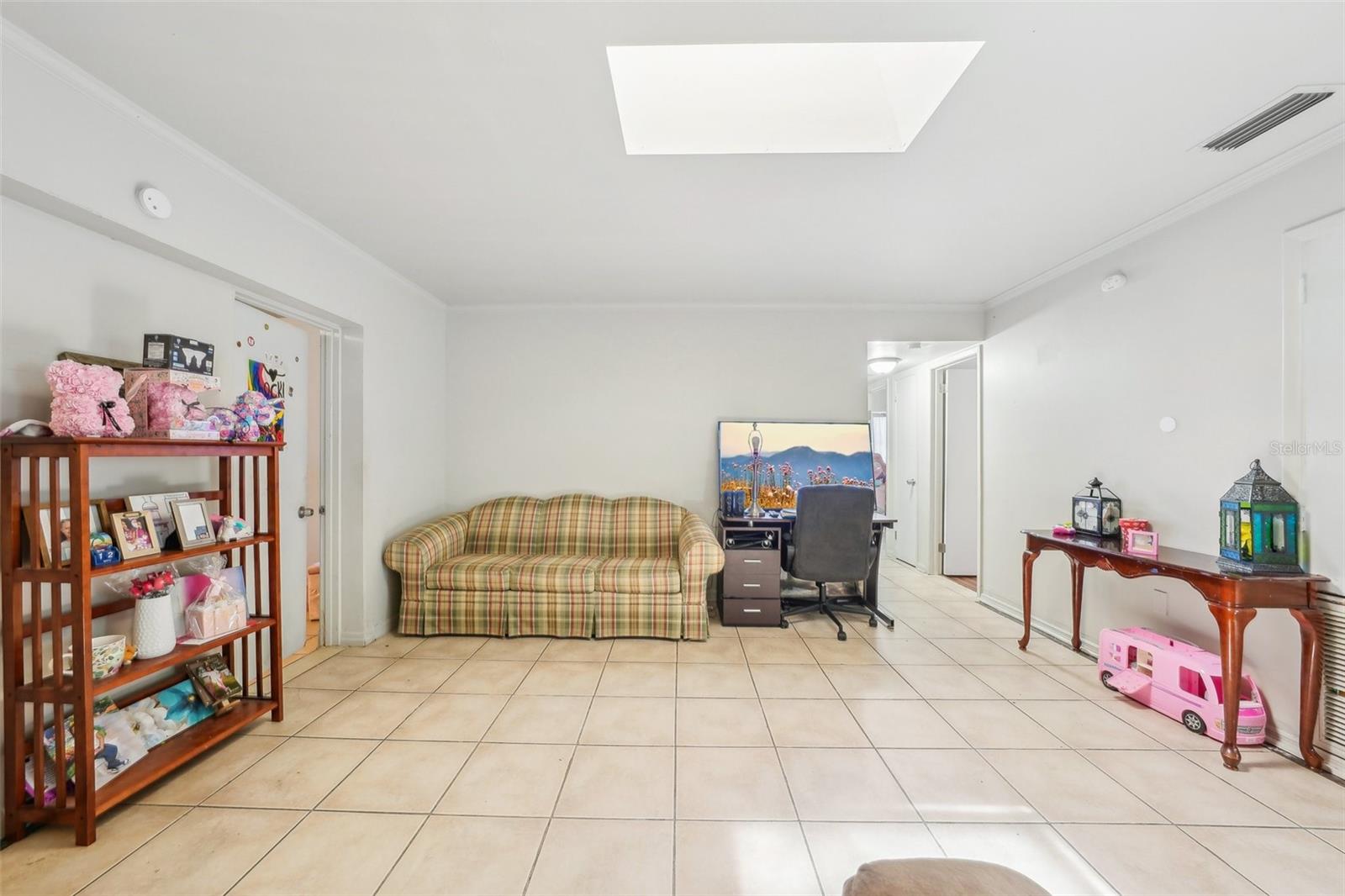 Image 11 of 28 For 6408 Olympia Avenue