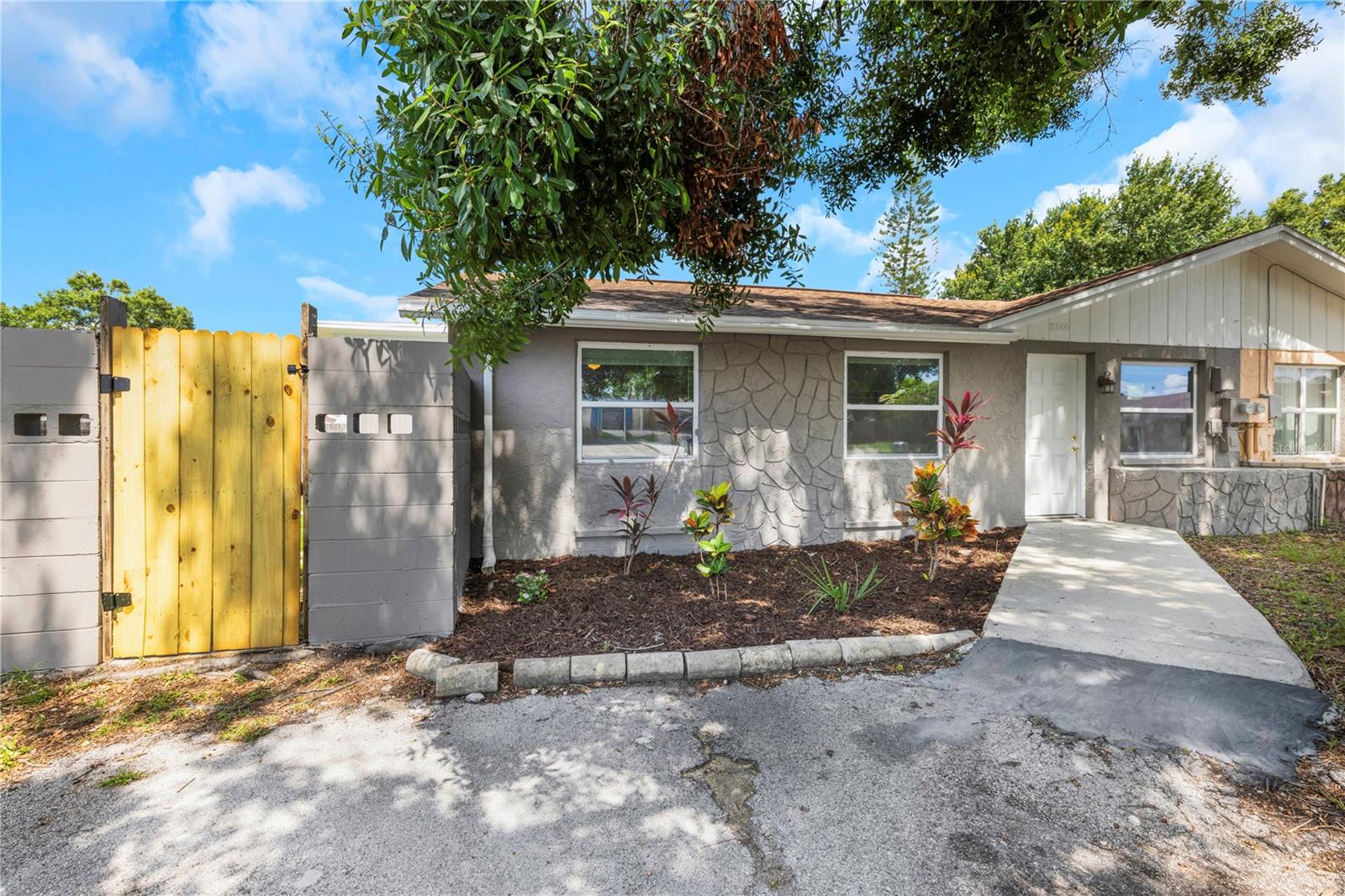 Details for 8805 Plum Grove Court, TAMPA, FL 33634